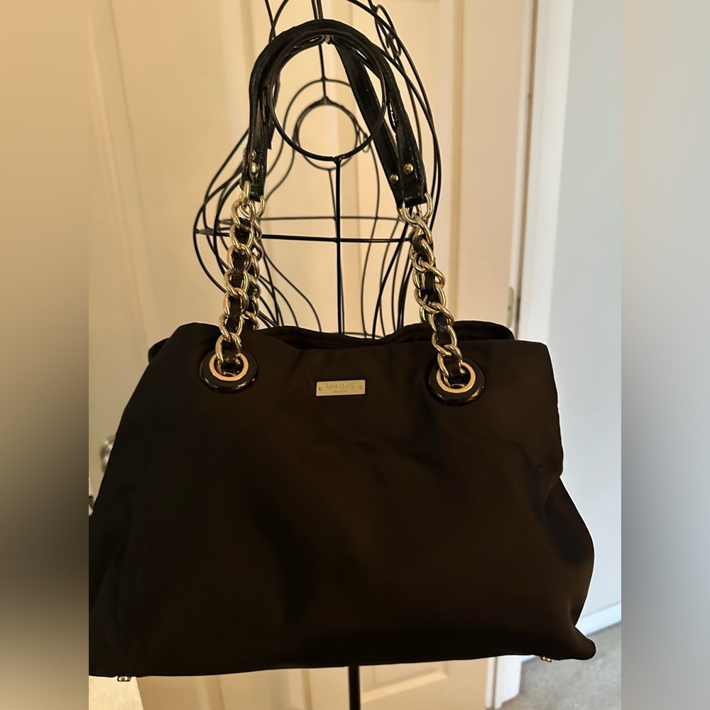 Kate Spade shoulderBag with Gold Chain Accents